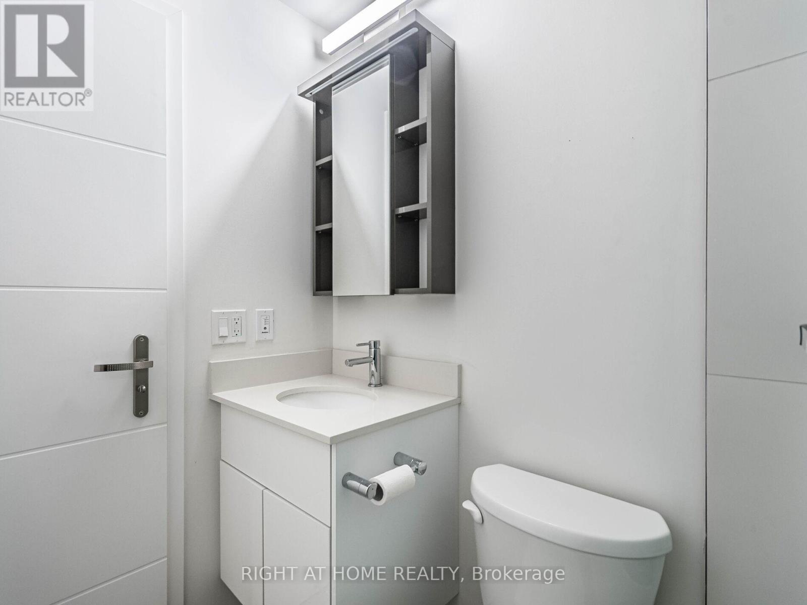 1409 - 60 Frederick Street, Kitchener, Ontario  N2H 0C7 - Photo 12 - X12897538