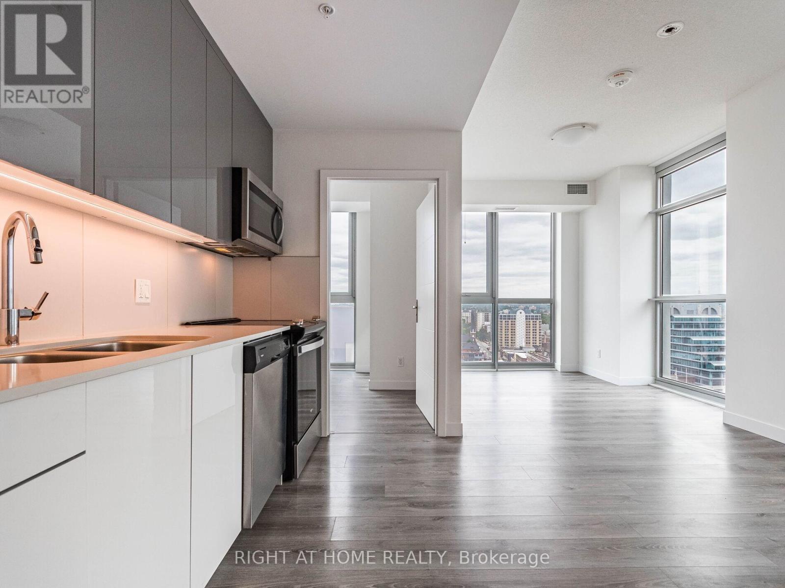 1409 - 60 Frederick Street, Kitchener, Ontario  N2H 0C7 - Photo 14 - X12897538