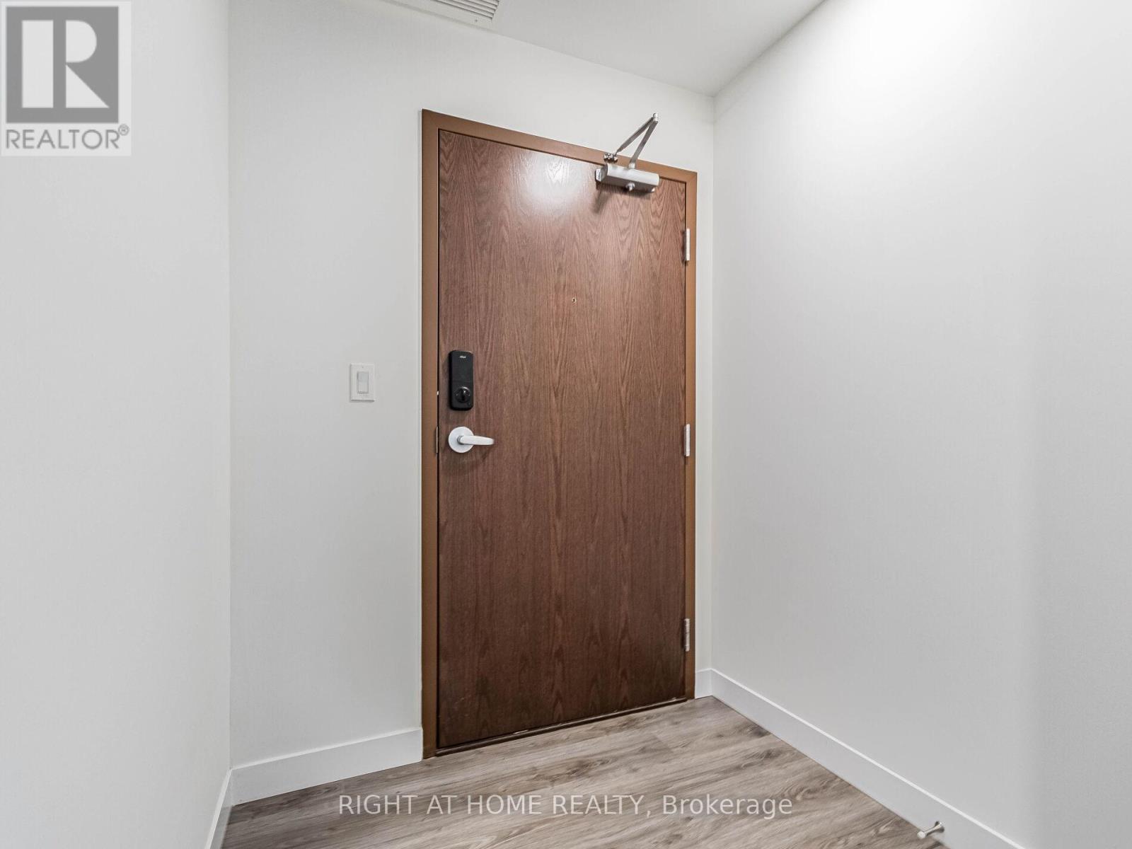 1409 - 60 Frederick Street, Kitchener, Ontario  N2H 0C7 - Photo 9 - X12897538