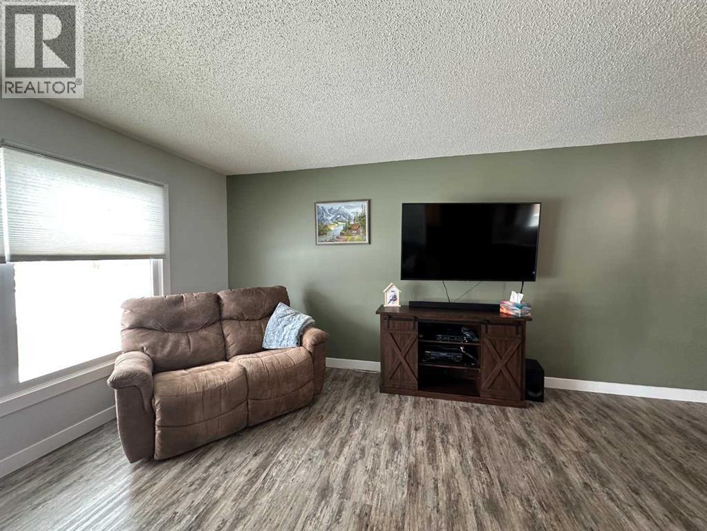 5412 59 Street, Ponoka, Alberta  T4J 1L5 - Photo 9 - A2294026