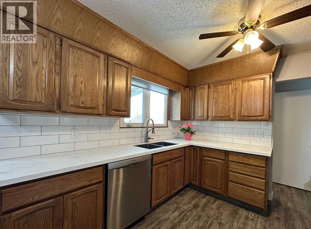 5412 59 Street, Ponoka, Alberta  T4J 1L5 - Photo 6 - A2294026