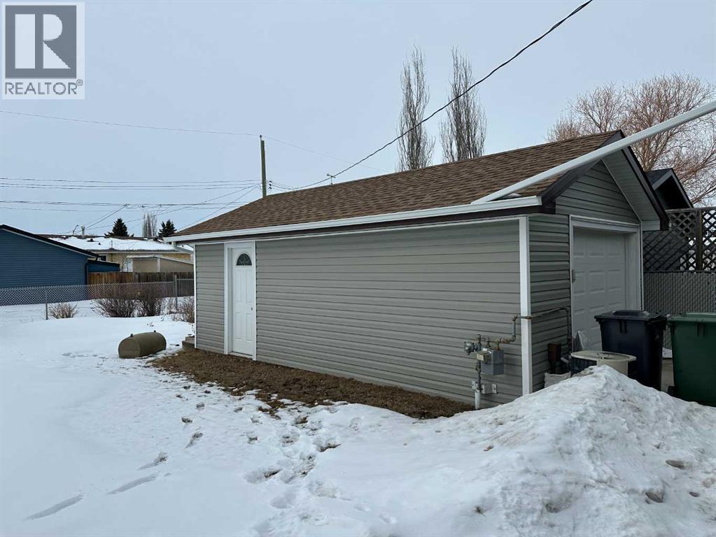 5412 59 Street, Ponoka, Alberta  T4J 1L5 - Photo 3 - A2294026