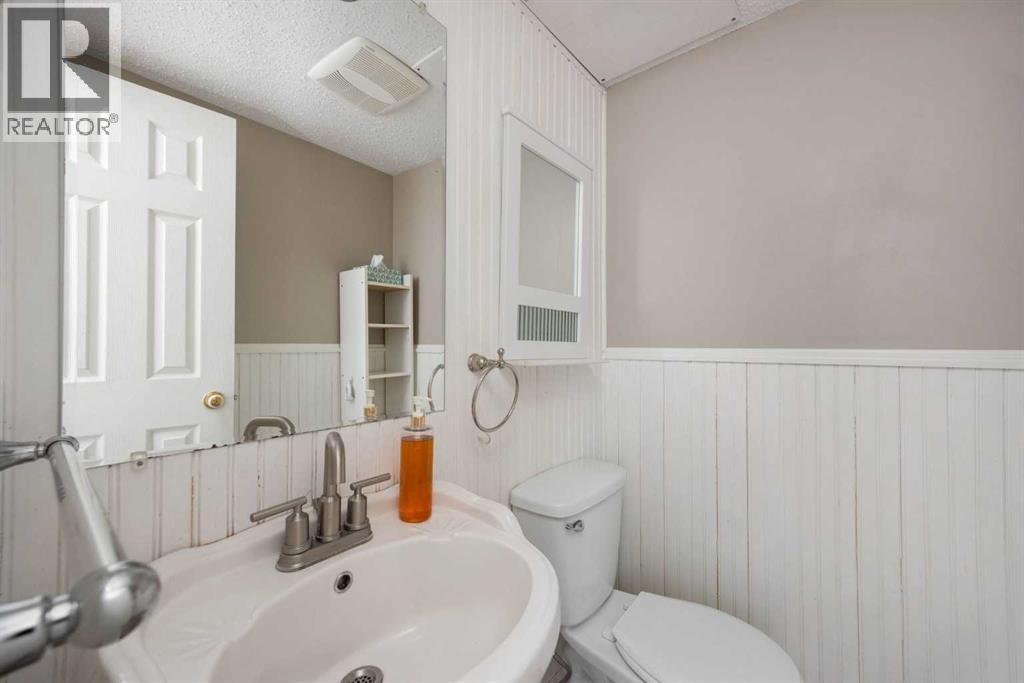 278 Ross Haven Drive, Fort Mcmurray, Alberta  T9H 3P1 - Photo 13 - A2291342