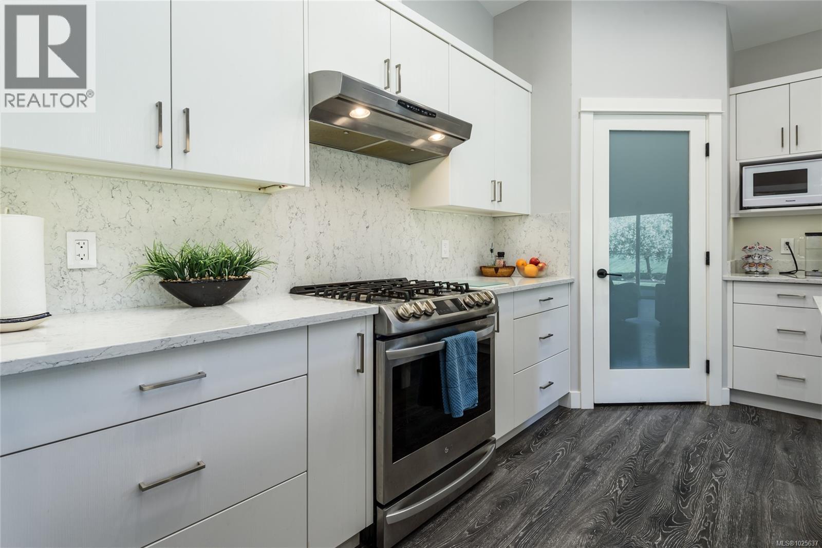 3310 Tyler Pl, Campbell River, British Columbia  V9H 0A9 - Photo 18 - 1025637