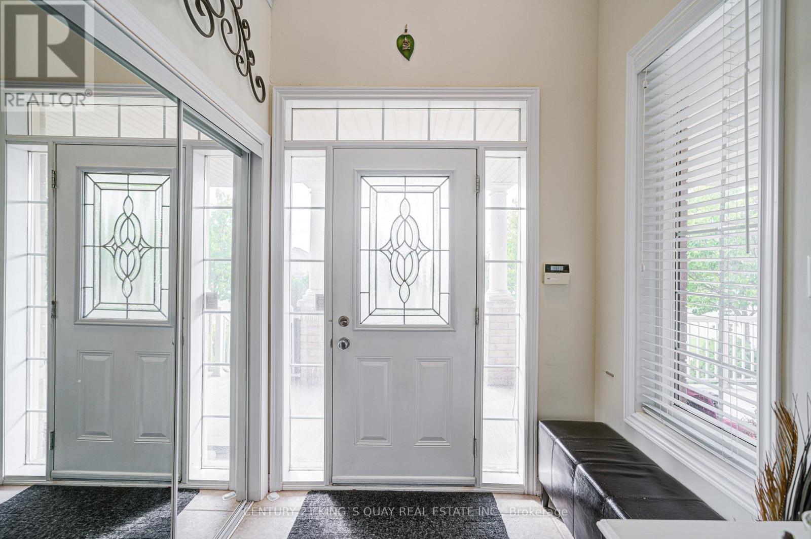 1 Lourakis Street, Richmond Hill (Jefferson), Ontario  L4E 0J6 - Photo 4 - N12836330