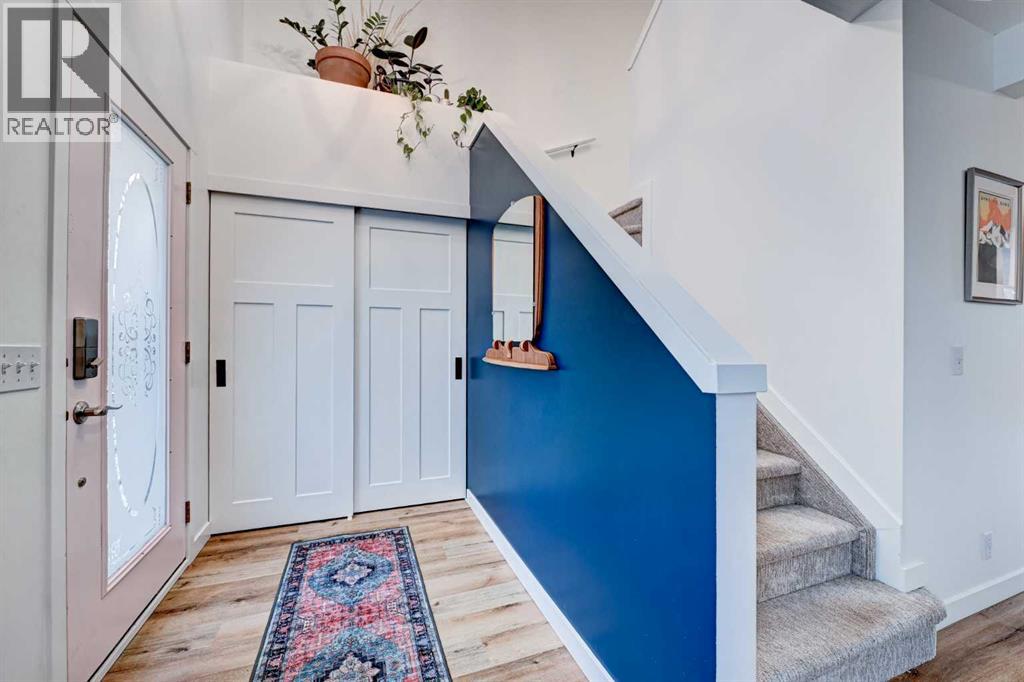 126 Hidden Crescent Nw, Calgary, Alberta  T3A 5L3 - Photo 2 - A2293380