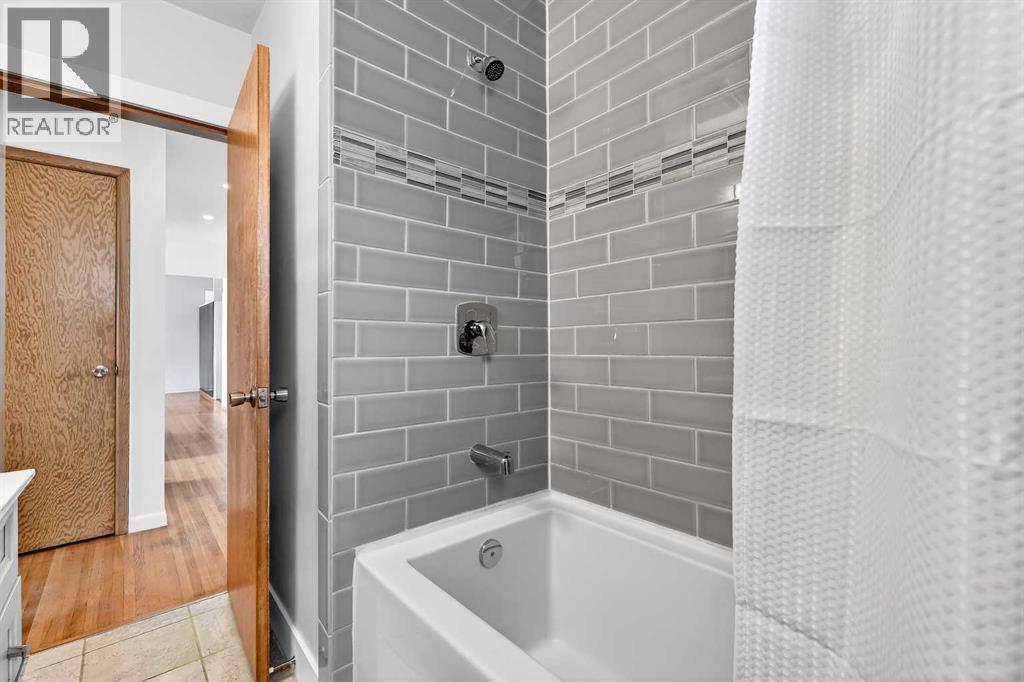 79 Hillary Crescent Sw, Calgary, Alberta  T2V 5J3 - Photo 20 - A2294116