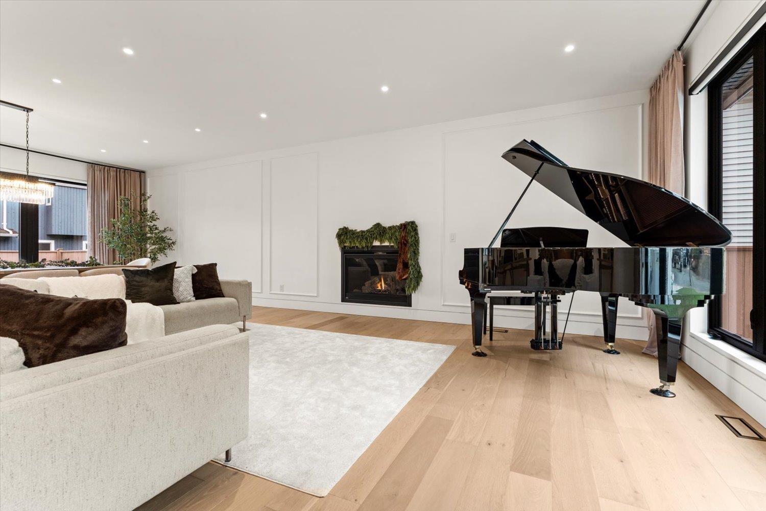 20448 90 Crescent, Langley, British Columbia  V1M 1A7 - Photo 6 - R3101032