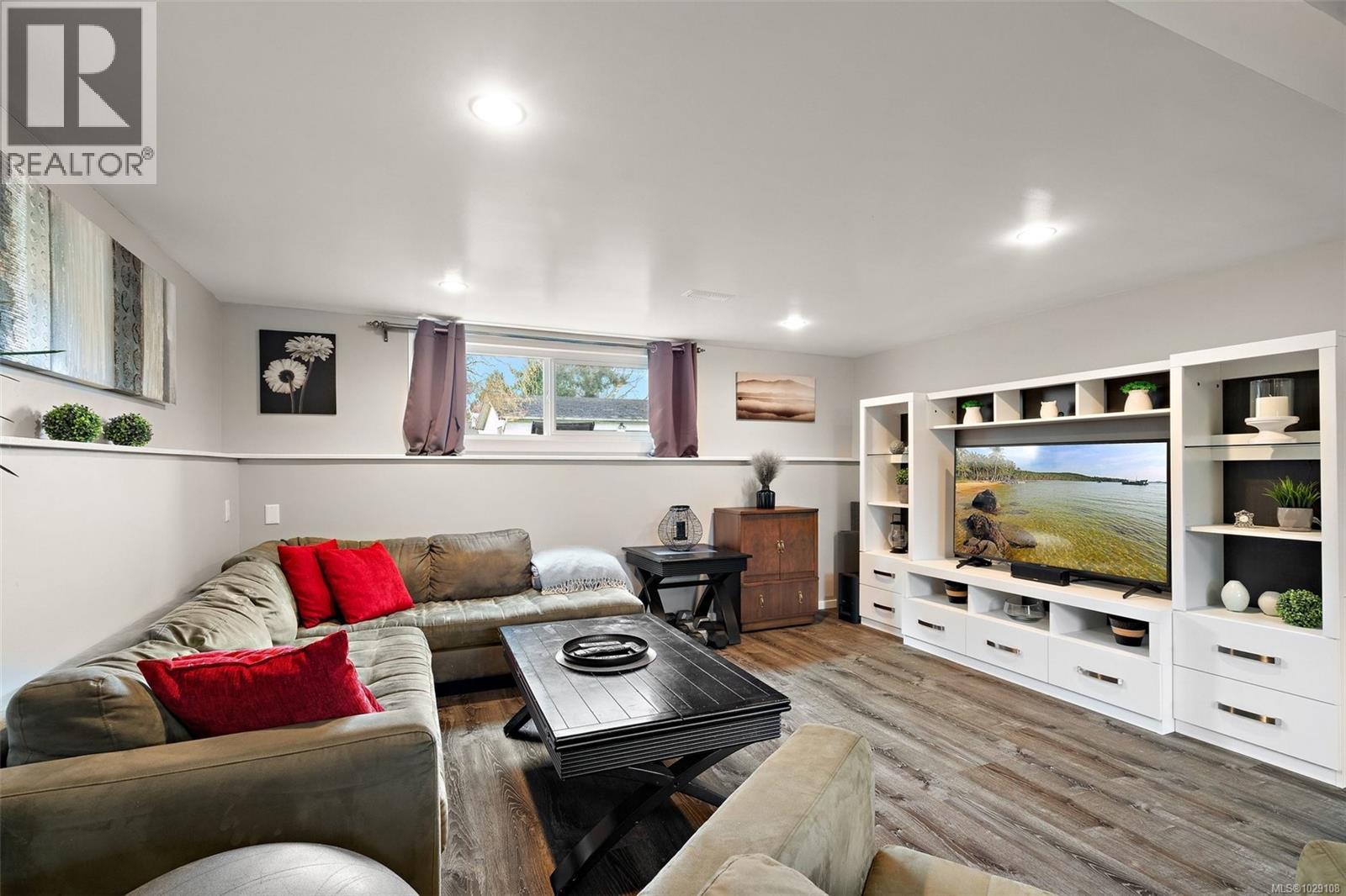 10289 Godfrey Pl, Sidney, British Columbia  V8L 2K9 - Photo 19 - 1029108