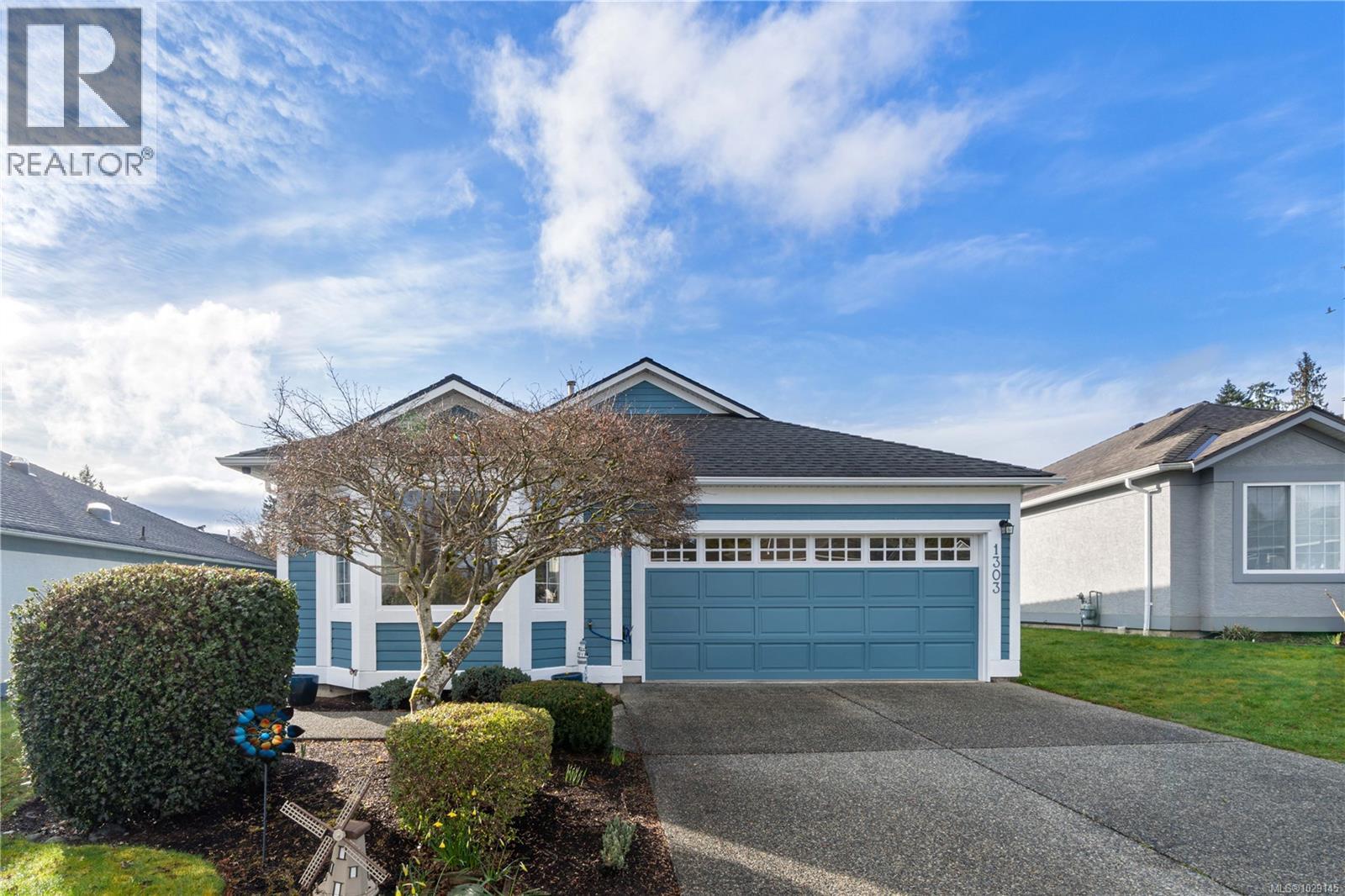 1303 Oceanside Dr, Qualicum Beach, British Columbia  V9K 2K4 - Photo 3 - 1029145