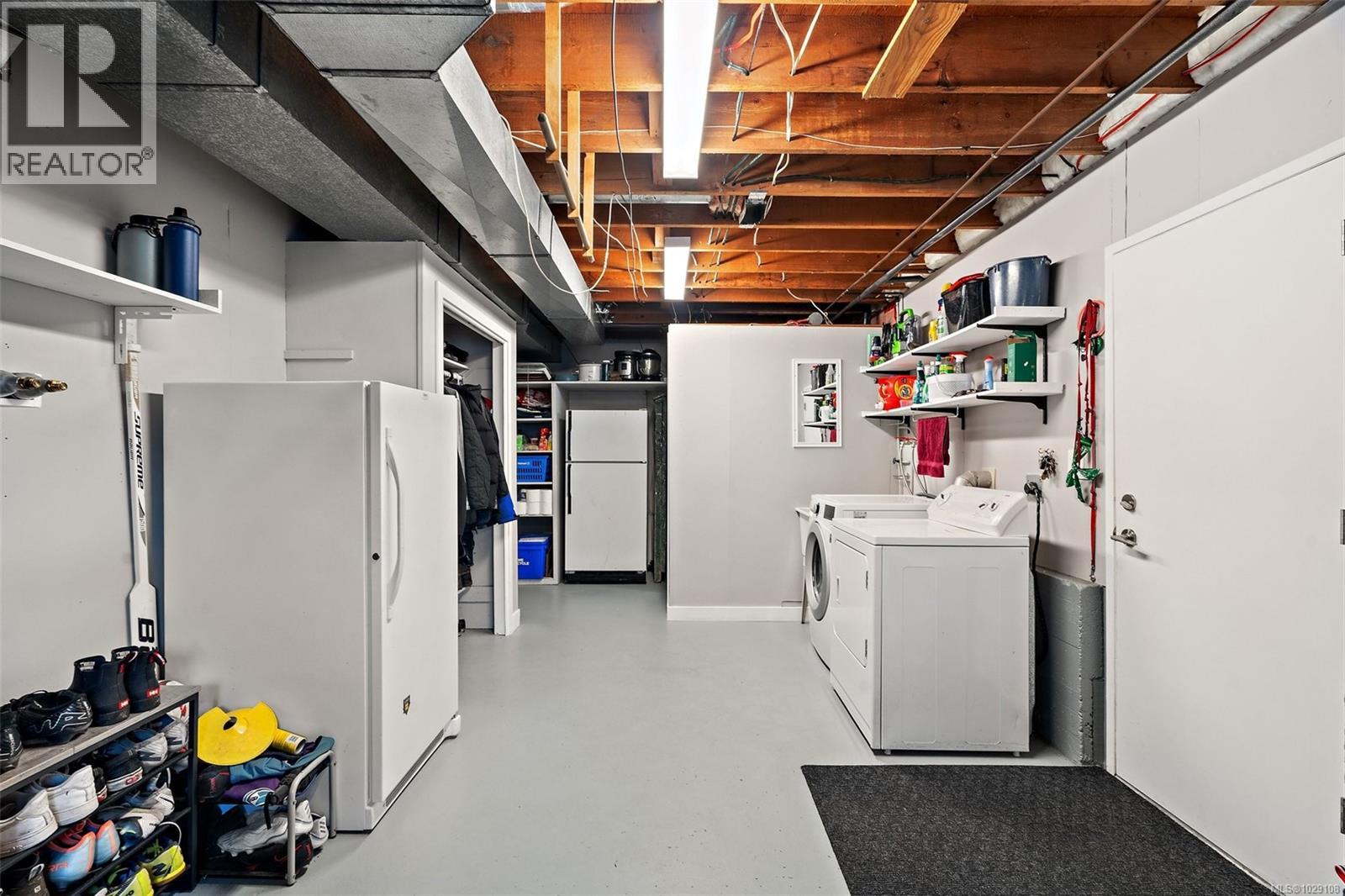 10289 Godfrey Pl, Sidney, British Columbia  V8L 2K9 - Photo 24 - 1029108