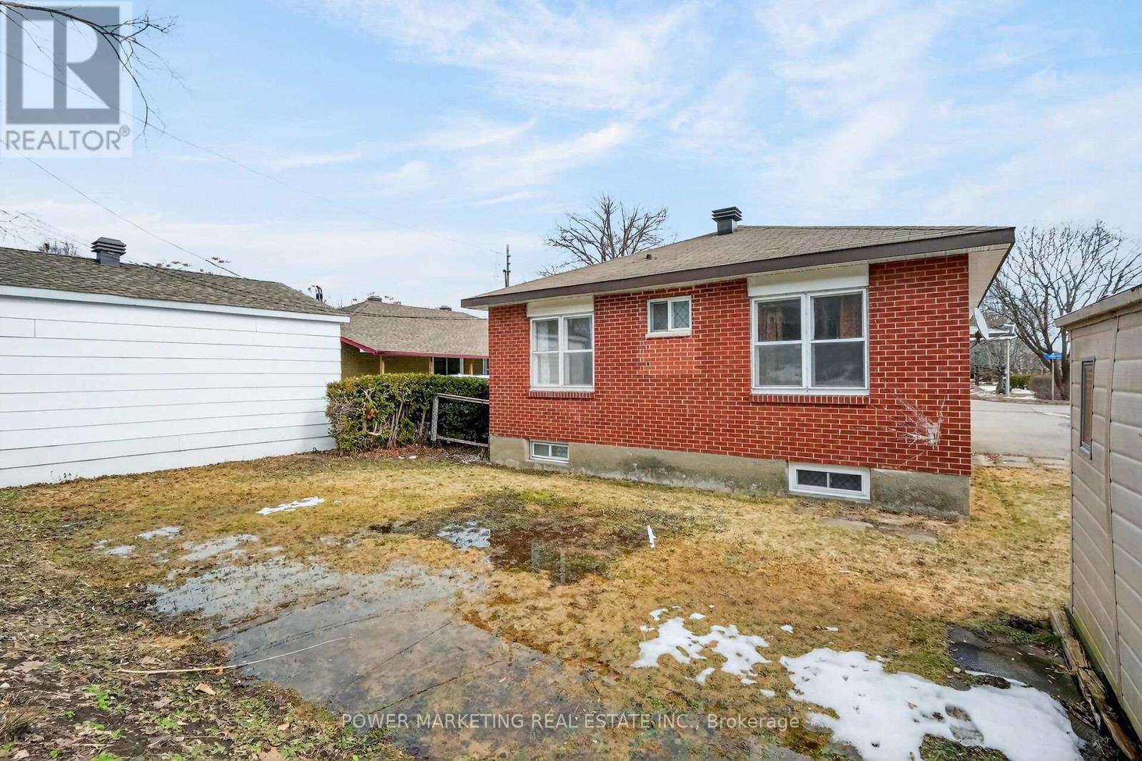 944 Eve Street, Ottawa, Ontario  K1K 3R4 - Photo 36 - X12871240