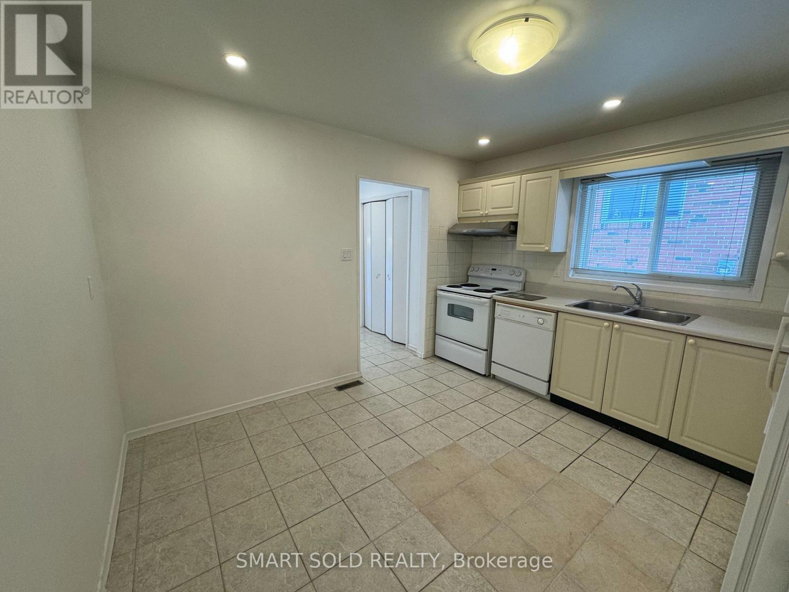 20 Bedle Avenue, Toronto, Ontario  M2H 1K8 - Photo 13 - C12897590