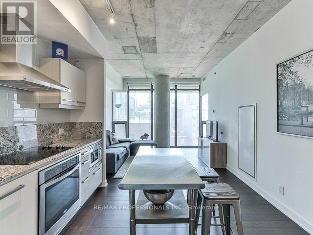 1006 - 15 Beverley Street, Toronto, Ontario  M5T 0B3 - Photo 13 - C12897614