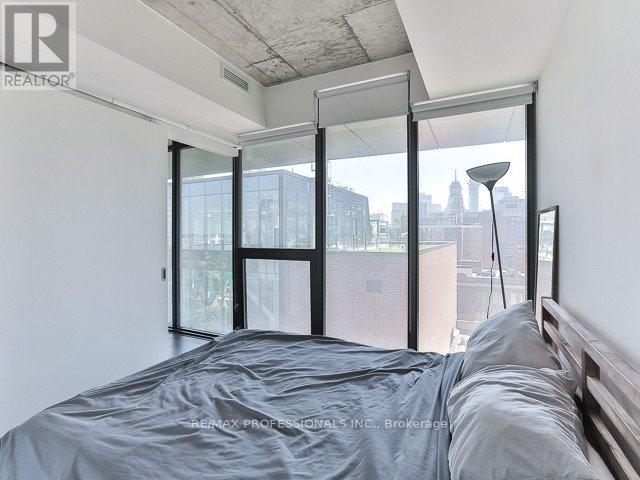 1006 - 15 Beverley Street, Toronto, Ontario  M5T 0B3 - Photo 21 - C12897614