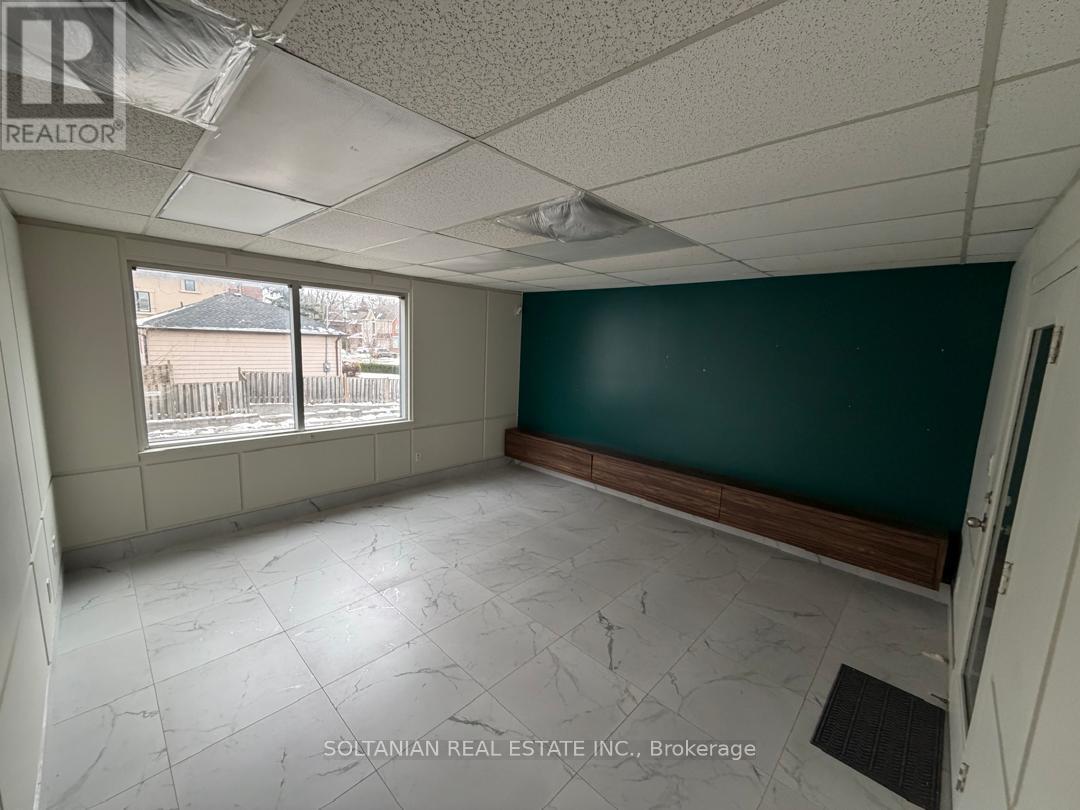 203 - 175 Willowdale Avenue, Toronto, Ontario  M2N 4Y9 - Photo 3 - C12897632