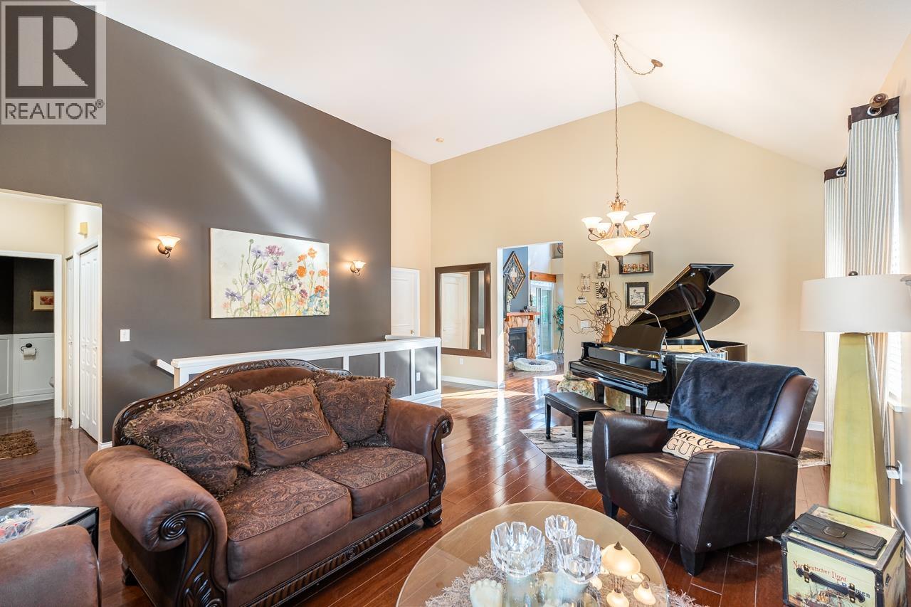 116 1465 Parkway Boulevard, Coquitlam, British Columbia  V3E 3E6 - Photo 17 - R3101315