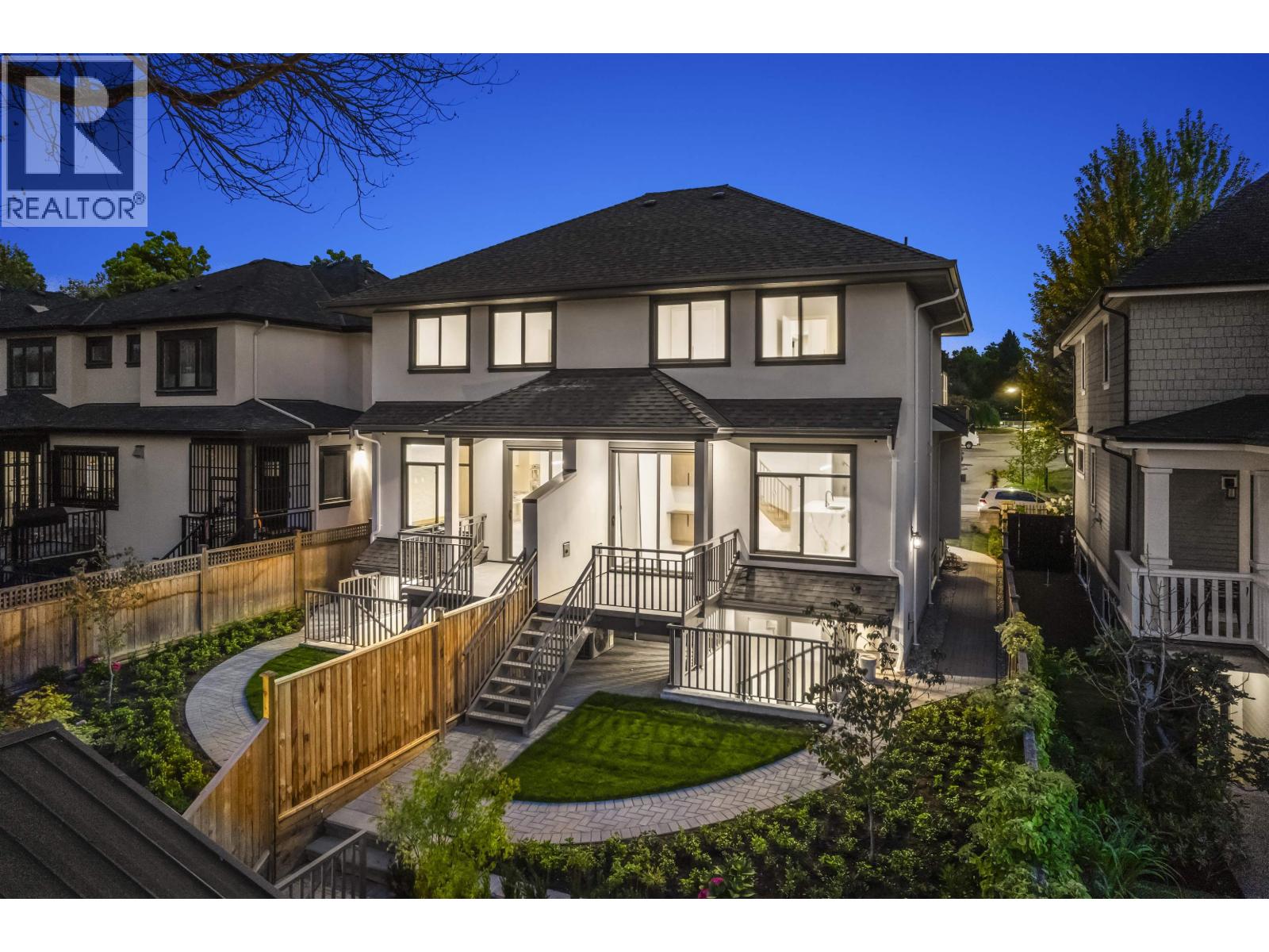 2455 W 10th Avenue, Vancouver, British Columbia  V6K 2J4 - Photo 3 - R3101326