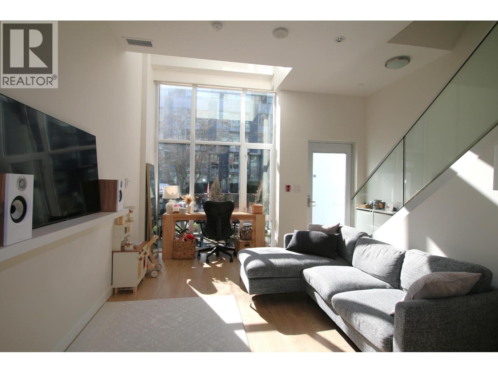 125 E 1st Avenue, Vancouver, British Columbia  V6A 0E8 - Photo 11 - R3101340