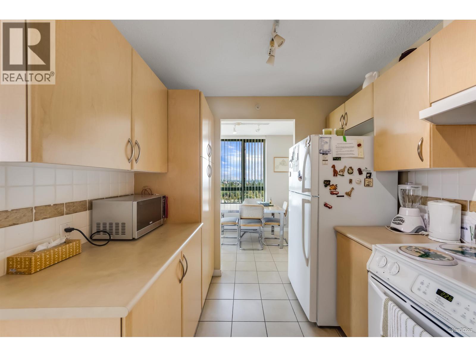 1501 6659 Southoaks Crescent, Burnaby, British Columbia  V5E 4M9 - Photo 9 - R3101358