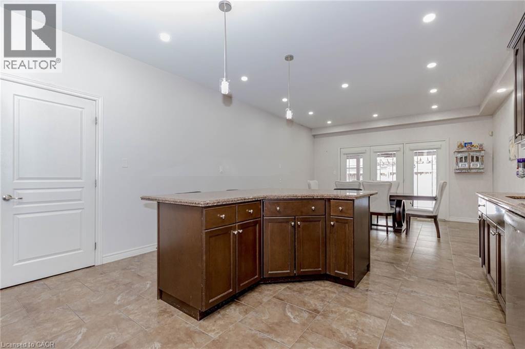 2 Doon Creek Street, Kitchener, Ontario  N2P 2R3 - Photo 12 - 40813376