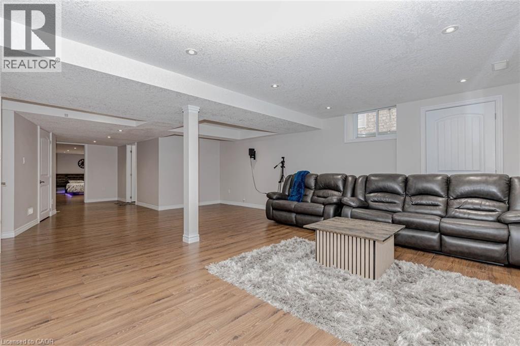 2 Doon Creek Street, Kitchener, Ontario  N2P 2R3 - Photo 41 - 40813376