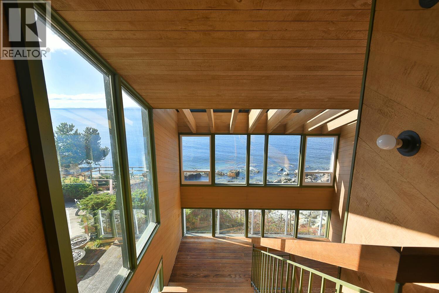 5907 Sunshine Coast Highway, Sechelt, British Columbia  V0N 3A0 - Photo 14 - R3101348