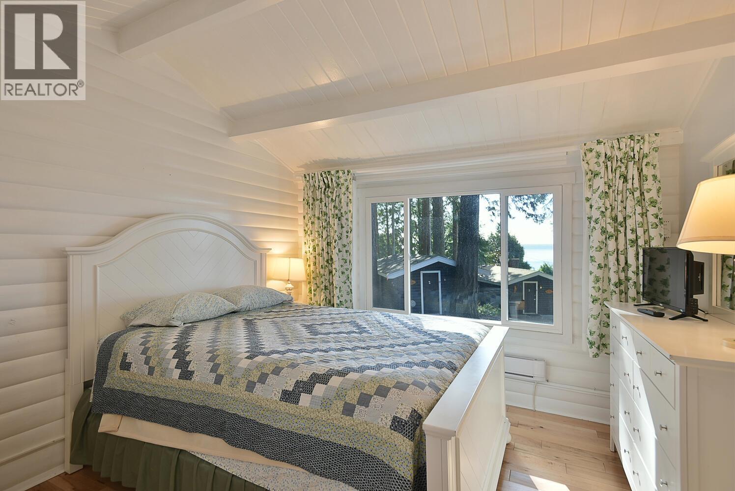 5907 Sunshine Coast Highway, Sechelt, British Columbia  V0N 3A0 - Photo 28 - R3101348