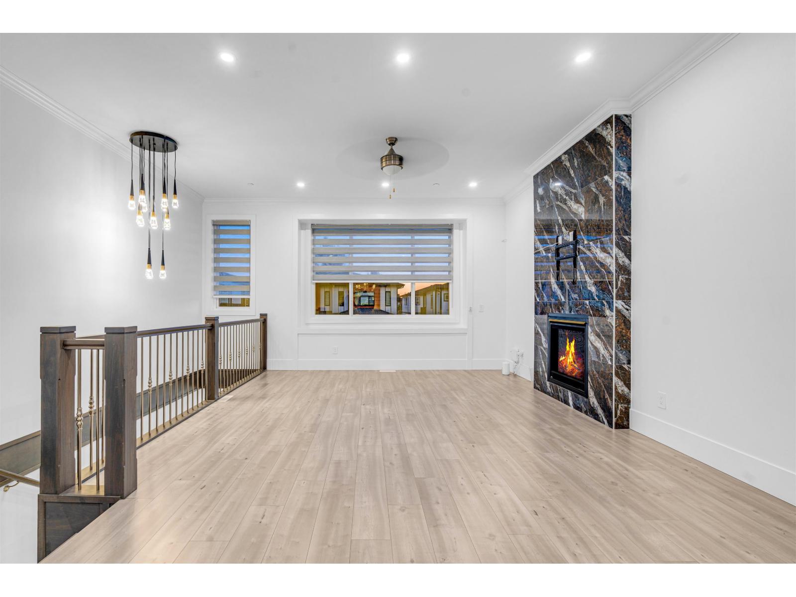 32689 Carter Avenue, Mission, British Columbia  V4S 0E6 - Photo 3 - R3101392