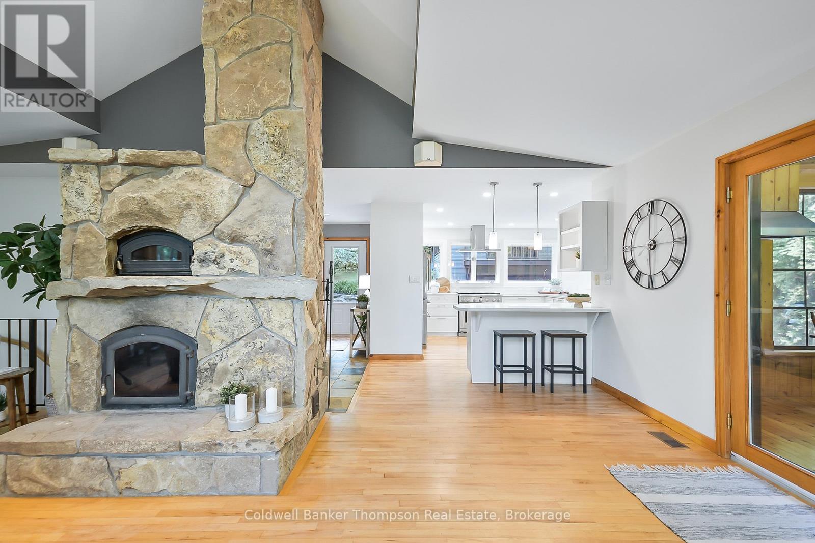 1109 Glenmount Road, Lake Of Bays, Ontario  P0B 1A0 - Photo 12 - X12897602