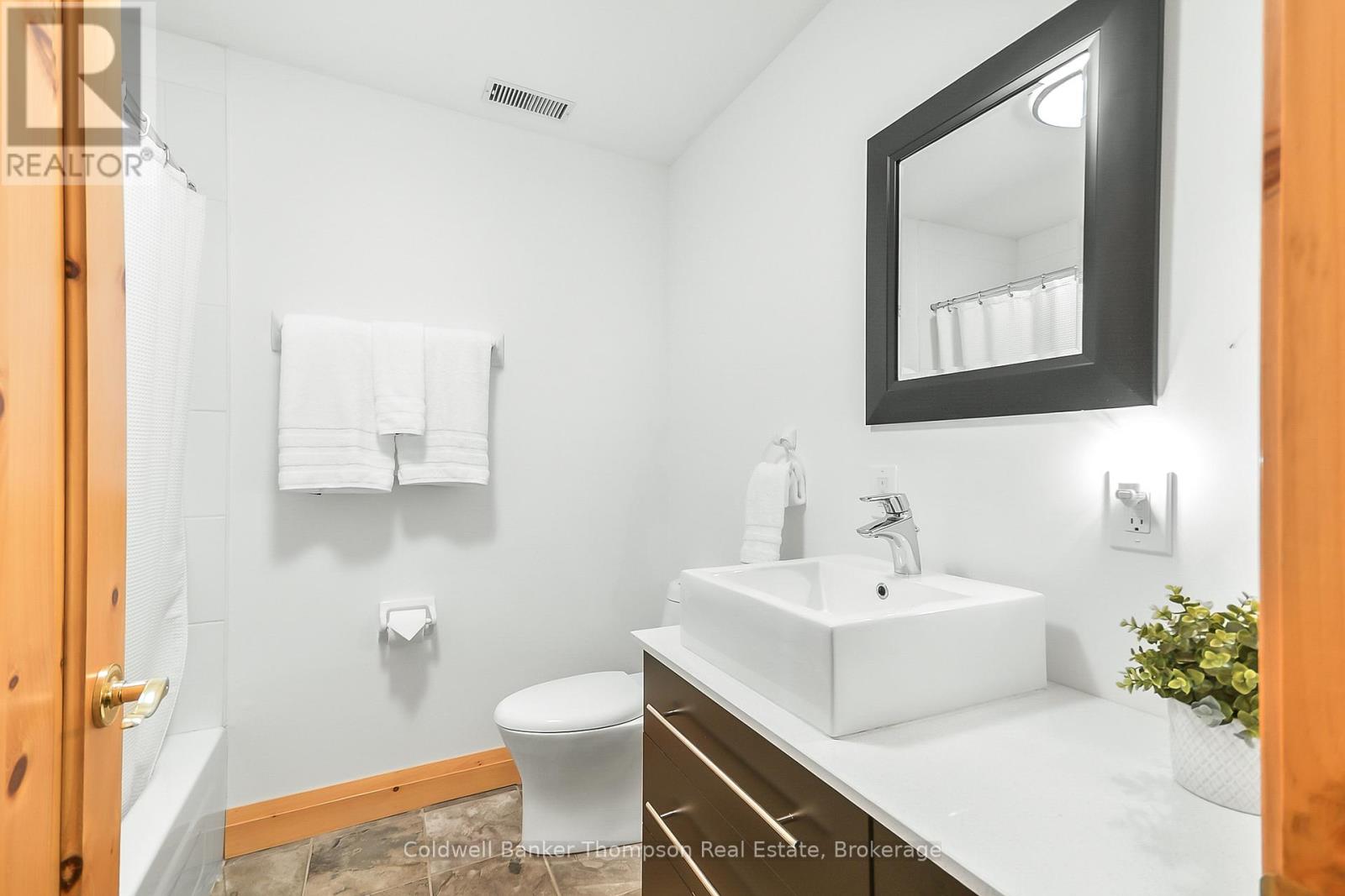 1109 Glenmount Road, Lake Of Bays, Ontario  P0B 1A0 - Photo 30 - X12897602