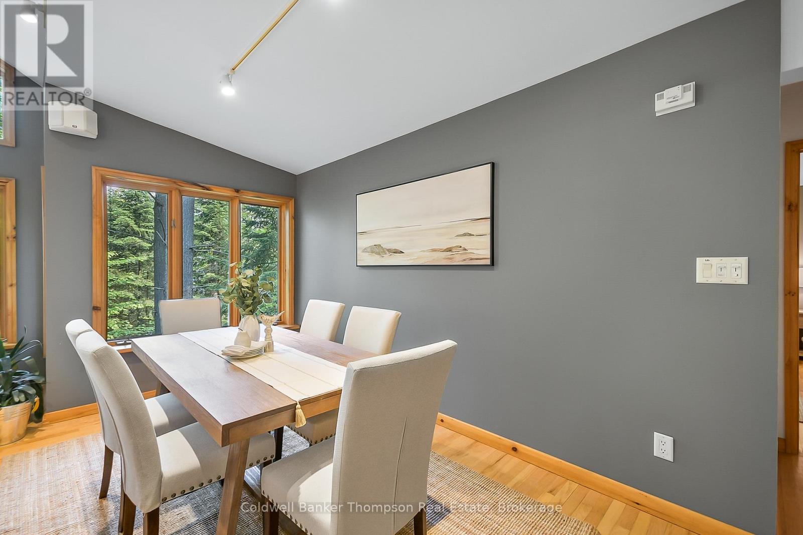 1109 Glenmount Road, Lake Of Bays, Ontario  P0B 1A0 - Photo 8 - X12897602