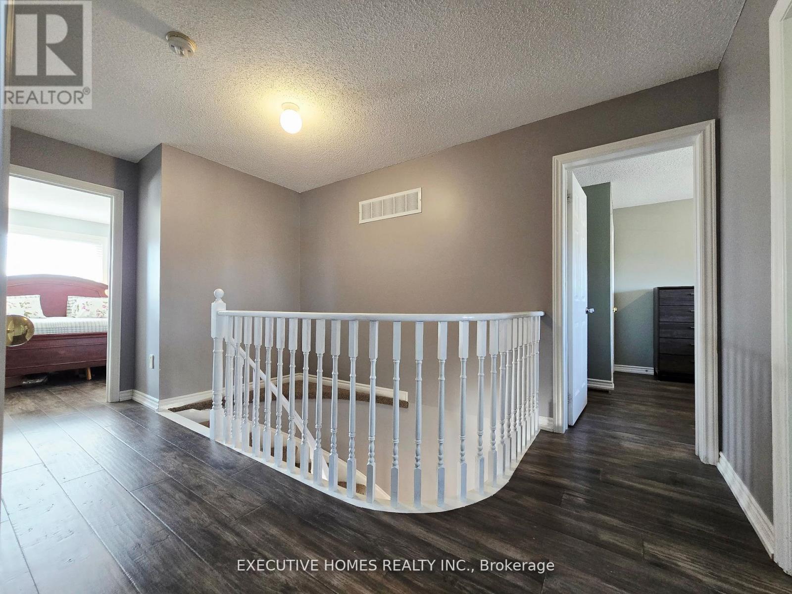 38 Sherwood Court, Barrie (Northwest), Ontario  L4N 9V1 - Photo 13 - S12897594