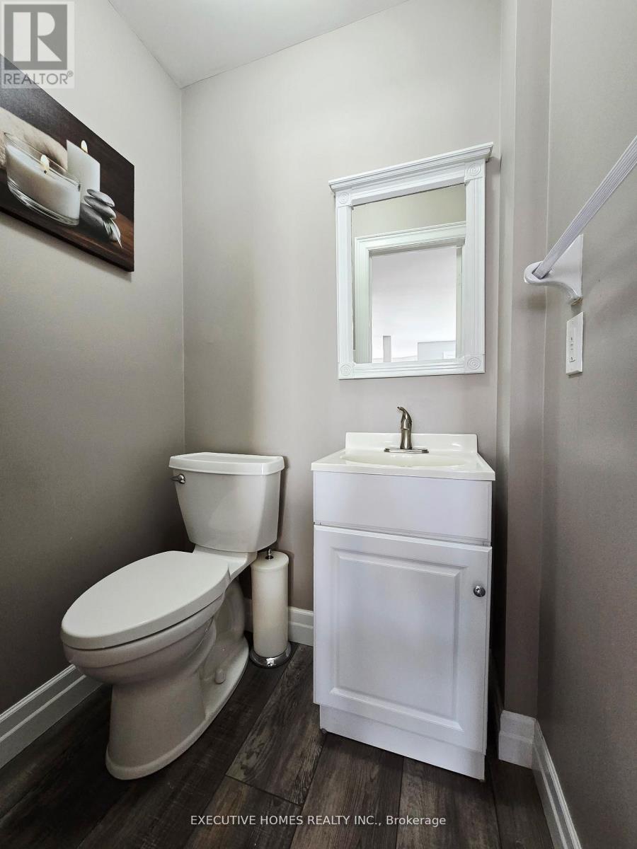 38 Sherwood Court, Barrie (Northwest), Ontario  L4N 9V1 - Photo 9 - S12897594