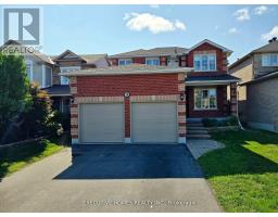 38 SHERWOOD COURT, Barrie, Ontario
