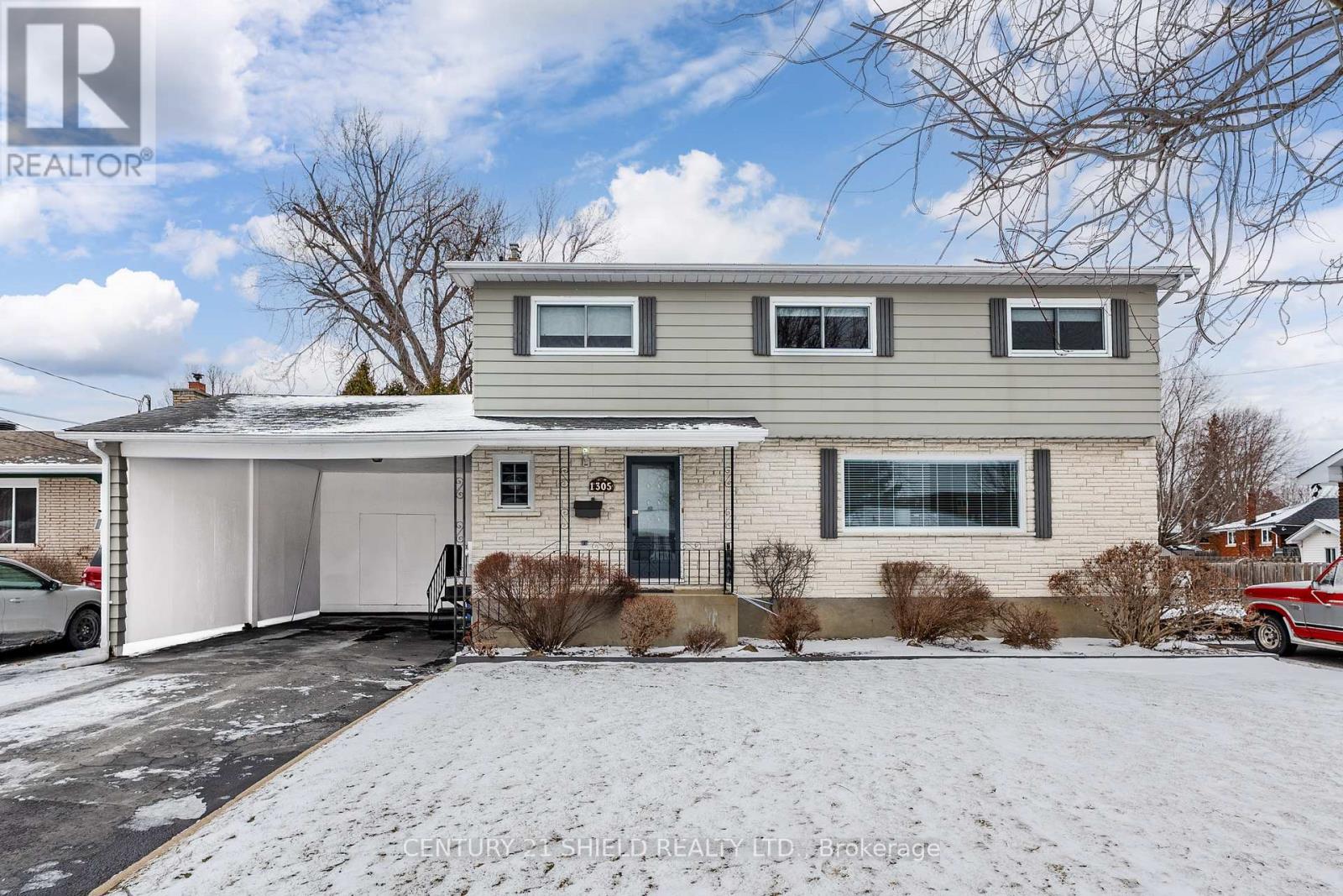 1305 OSBORNE AVENUE, cornwall, Ontario