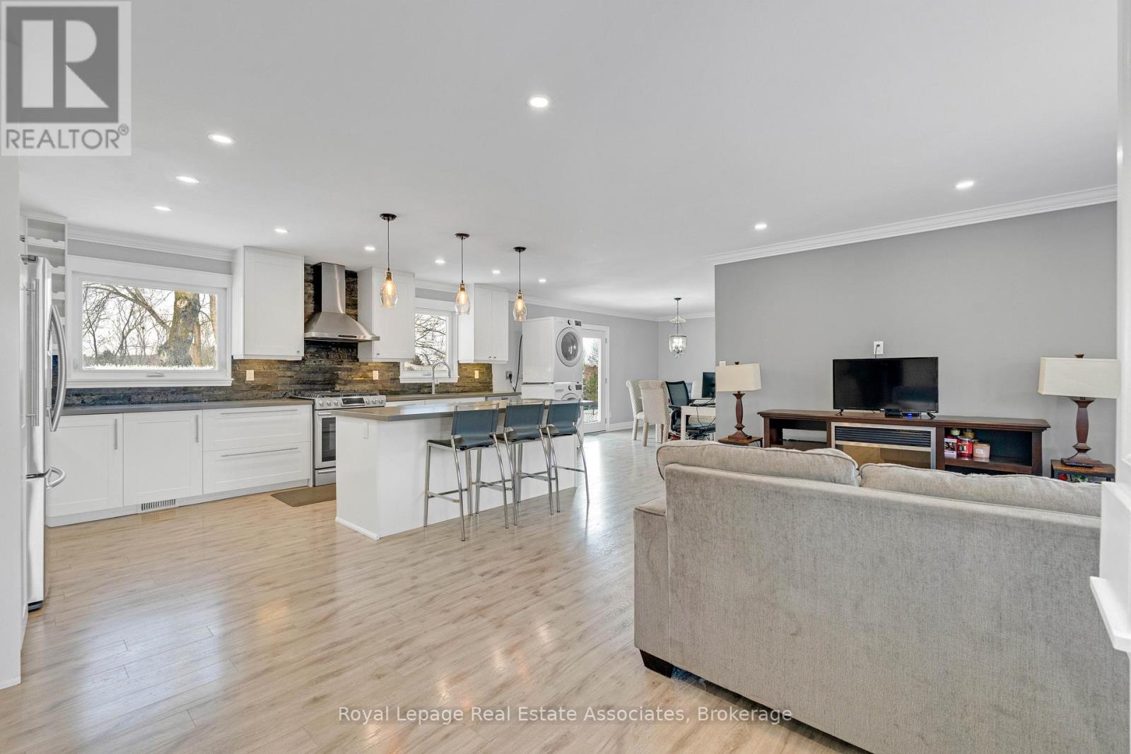 44 Mcclellan Road, Caledon, Ontario  L7K 0C8 - Photo 7 - W12897612