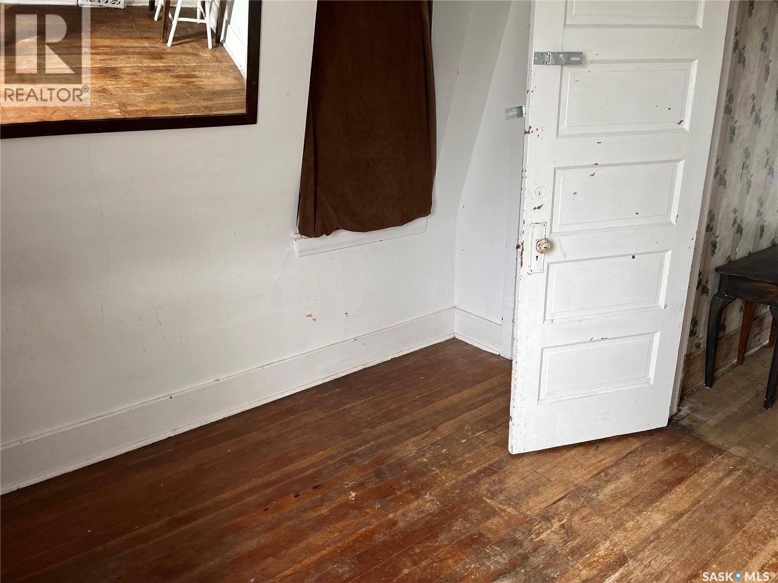 239 4th Avenue W, Gravelbourg, Saskatchewan  S0H 1X0 - Photo 22 - SK016597