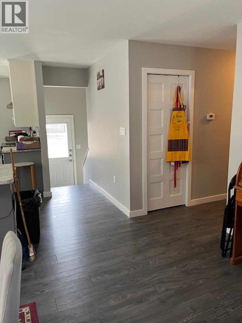 488 Evergreen Crescent, 100 Mile House, British Columbia  V0K 2E0 - Photo 17 - R3094911