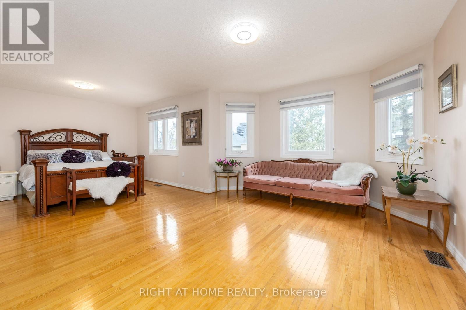 27 Addison Street, Richmond Hill, Ontario  L4C 9N1 - Photo 20 - N12896492