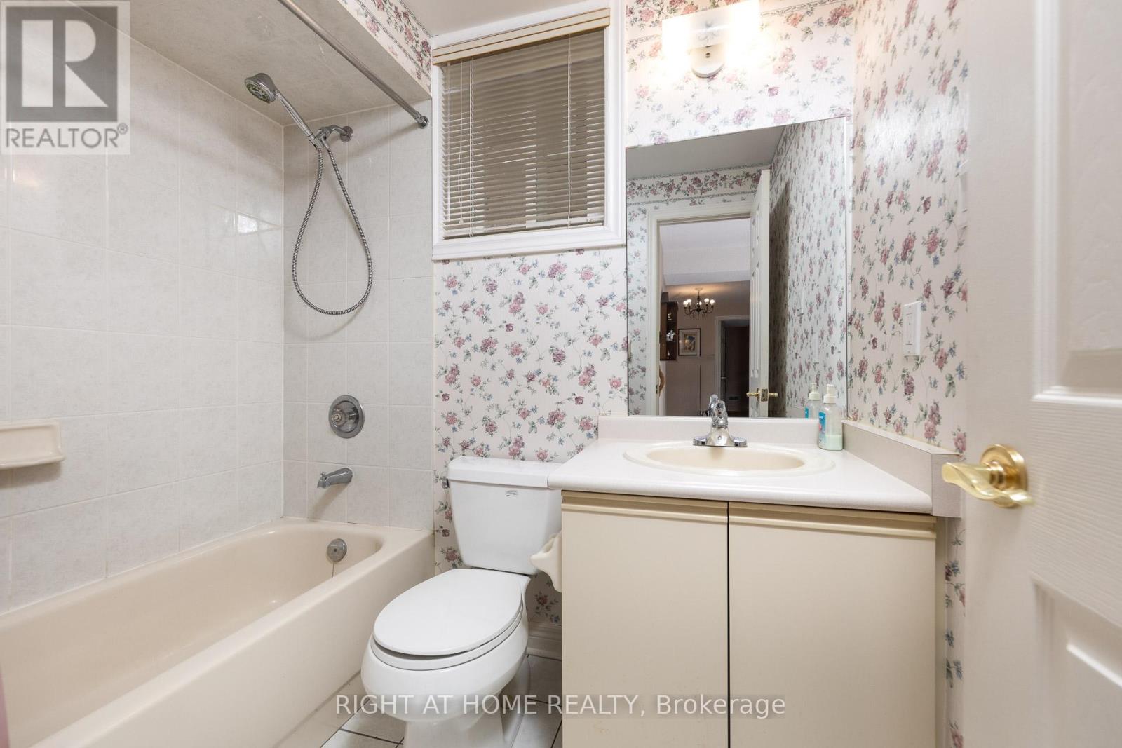 27 Addison Street, Richmond Hill, Ontario  L4C 9N1 - Photo 41 - N12896492