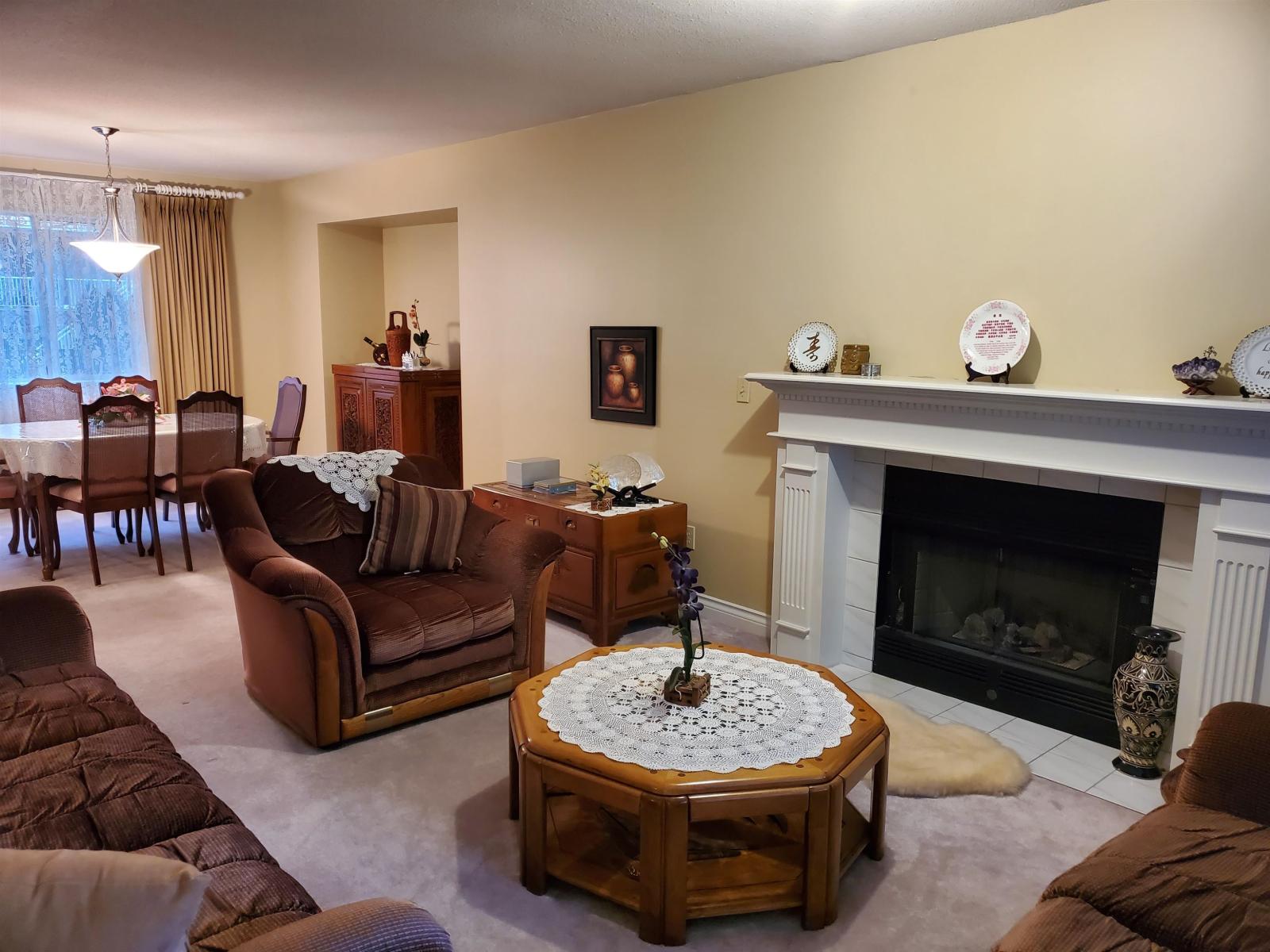 15499 S 91a Avenue, Surrey, British Columbia  V3R 9X1 - Photo 3 - R3101382