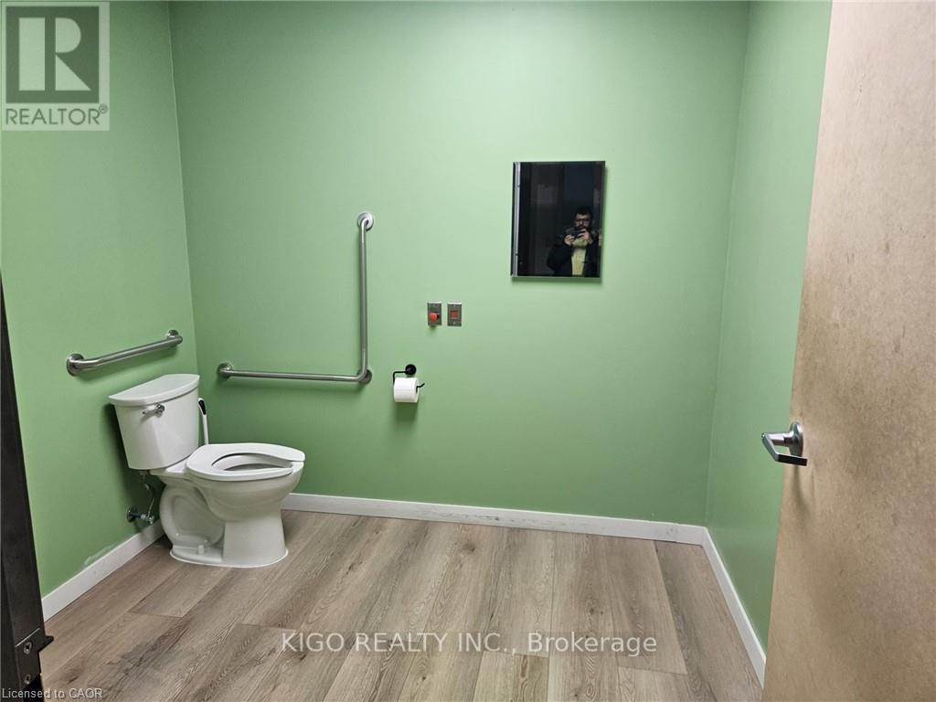 101 & 102 - 454 Hespeler Road, Cambridge, Ontario  N1R 0C9 - Photo 9 - X12897600