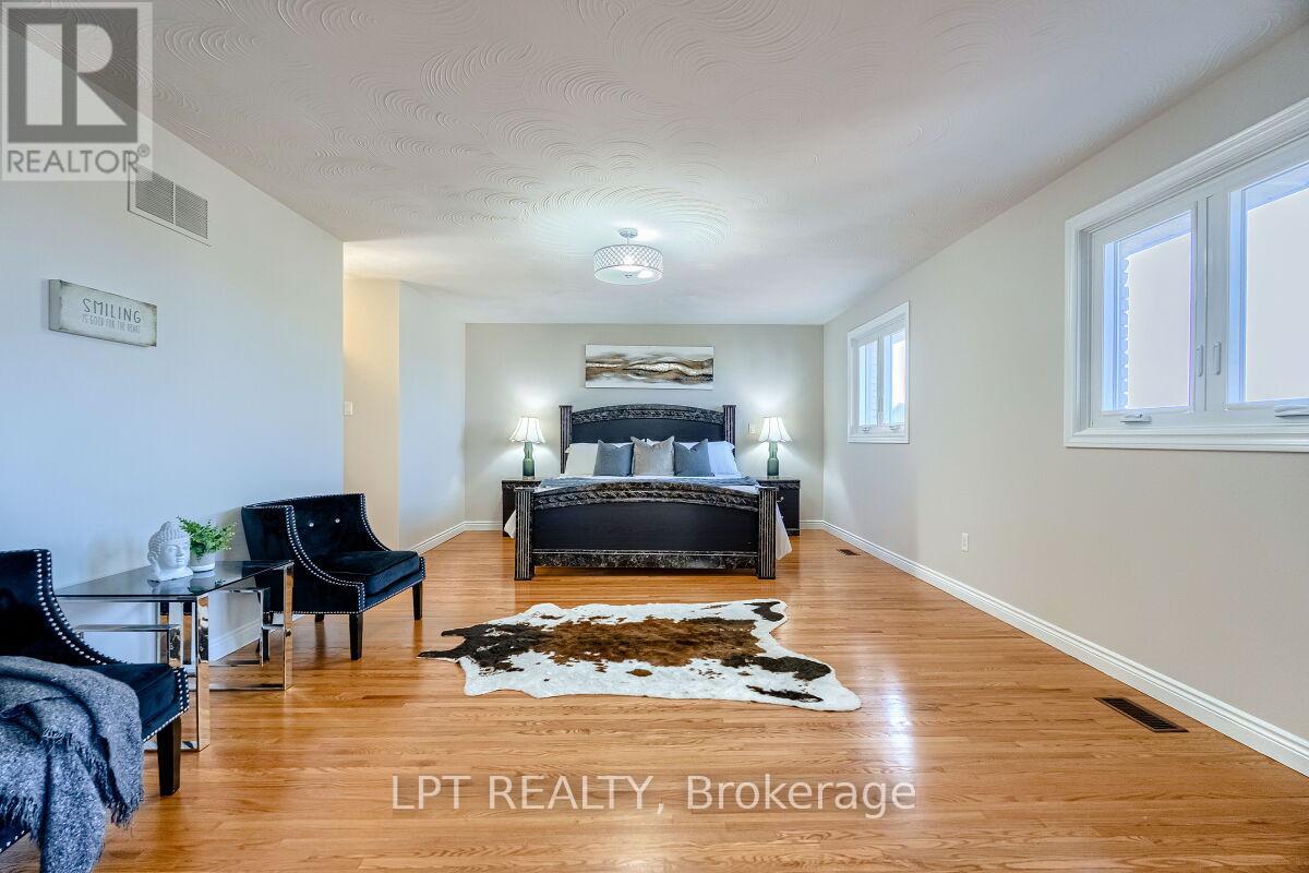 16 Vogue Court, Hamilton, Ontario  L8E 4T3 - Photo 23 - X12897606