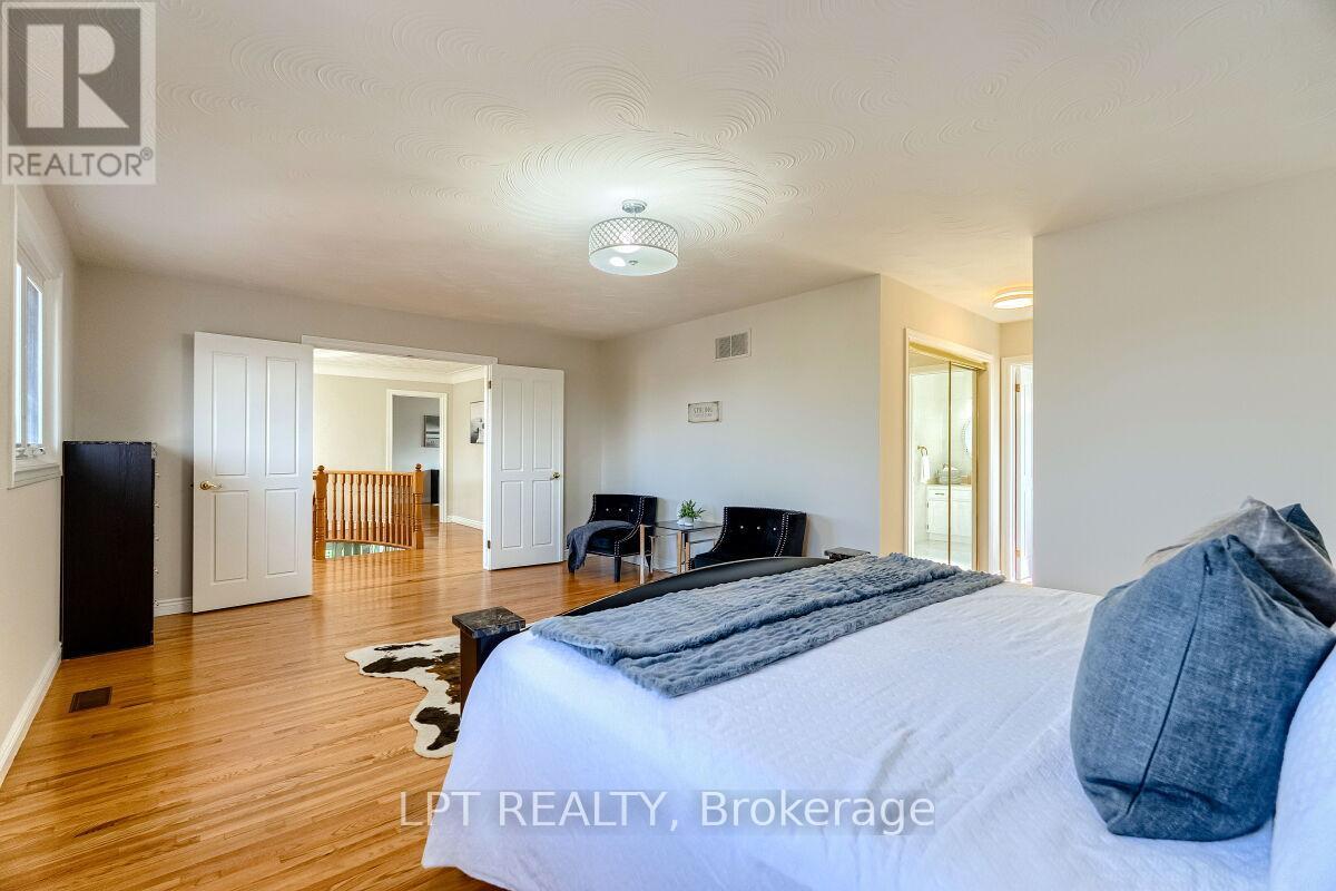 16 Vogue Court, Hamilton, Ontario  L8E 4T3 - Photo 24 - X12897606