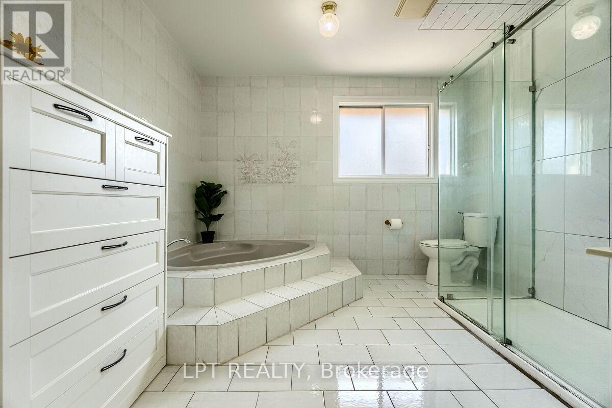 16 Vogue Court, Hamilton, Ontario  L8E 4T3 - Photo 33 - X12897606