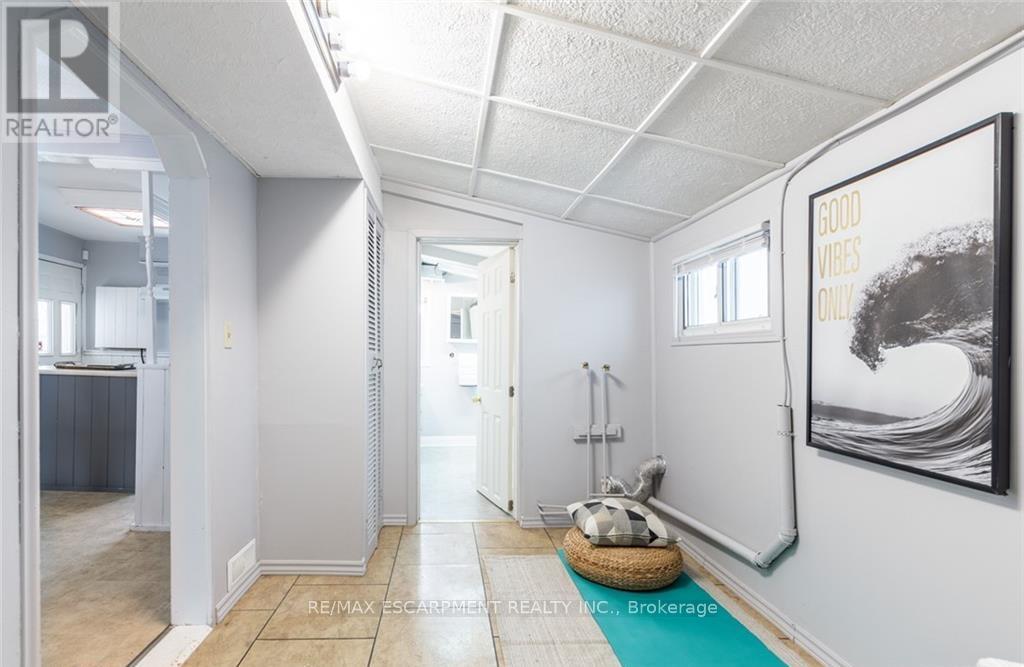 355 Jones Road, Hamilton, Ontario  L8E 5N2 - Photo 11 - X12897618