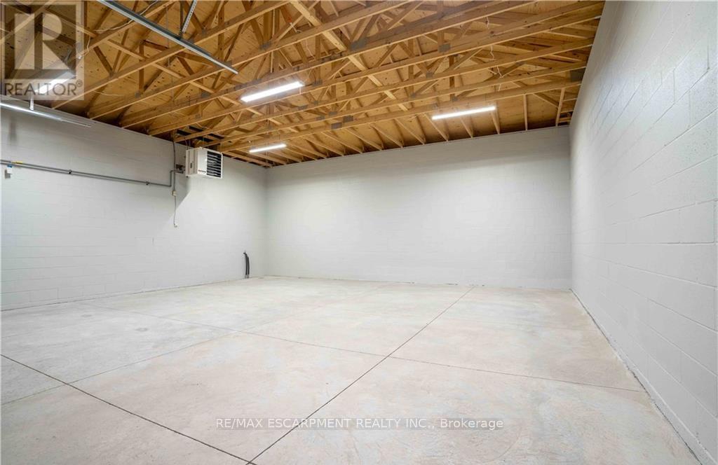 355 Jones Road, Hamilton, Ontario  L8E 5N2 - Photo 21 - X12897618