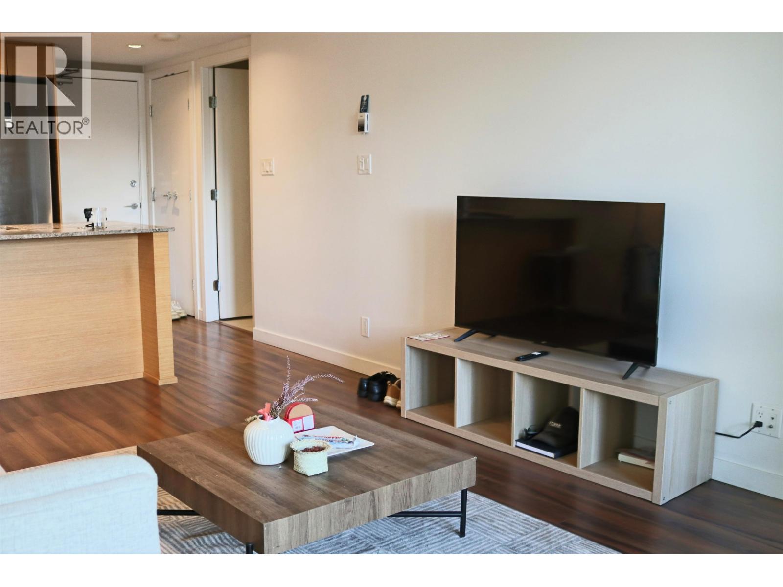 419 135 E 17th Street, North Vancouver, British Columbia  V7L 0C4 - Photo 9 - R3098113