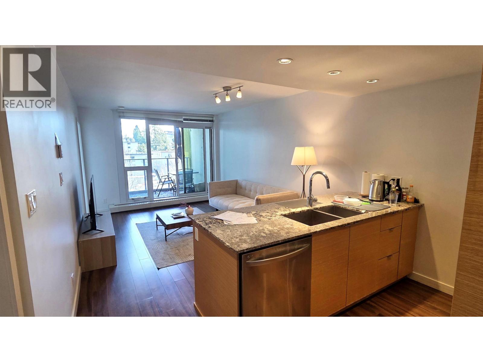 419 135 E 17th Street, North Vancouver, British Columbia  V7L 0C4 - Photo 4 - R3098113